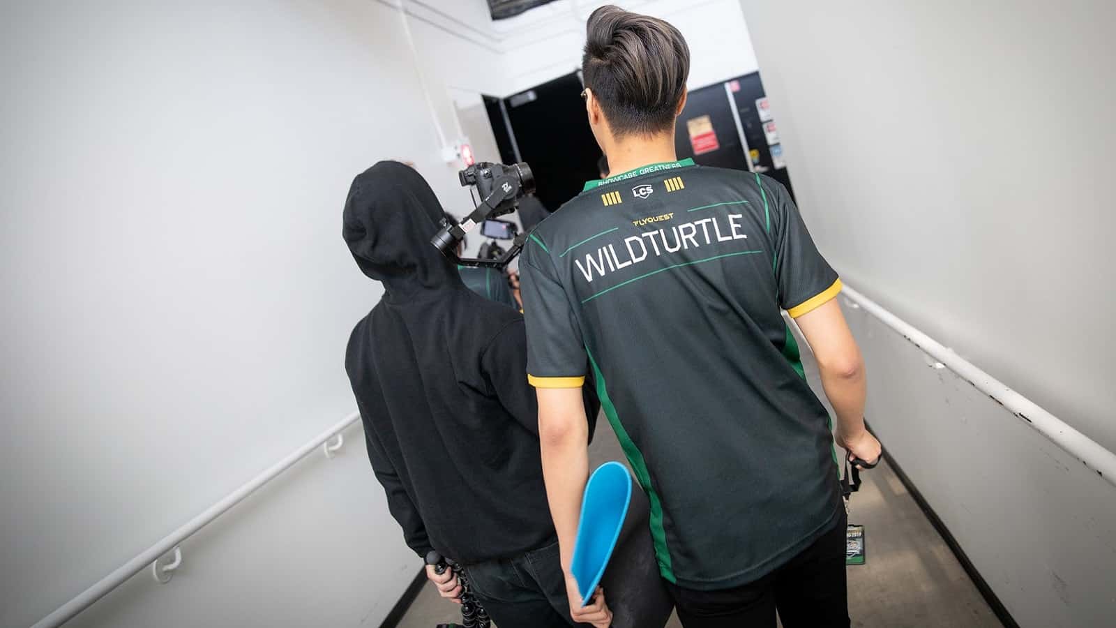 LoL: Counter Logic Gaming Signs WildTurtle